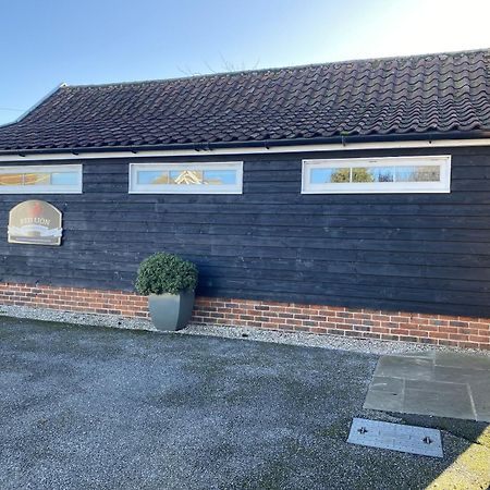 Ferienwohnung Red Lion Little Barn Ipswich Exterior foto